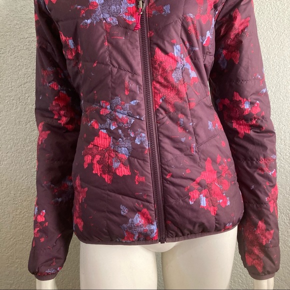 Women’s North Face Jacket - Picture 3 of 10